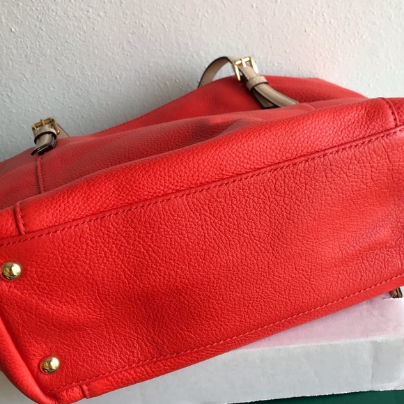 SOLD !        Michael Kors Zip Top Pebble Leather - Picture 4 of 8